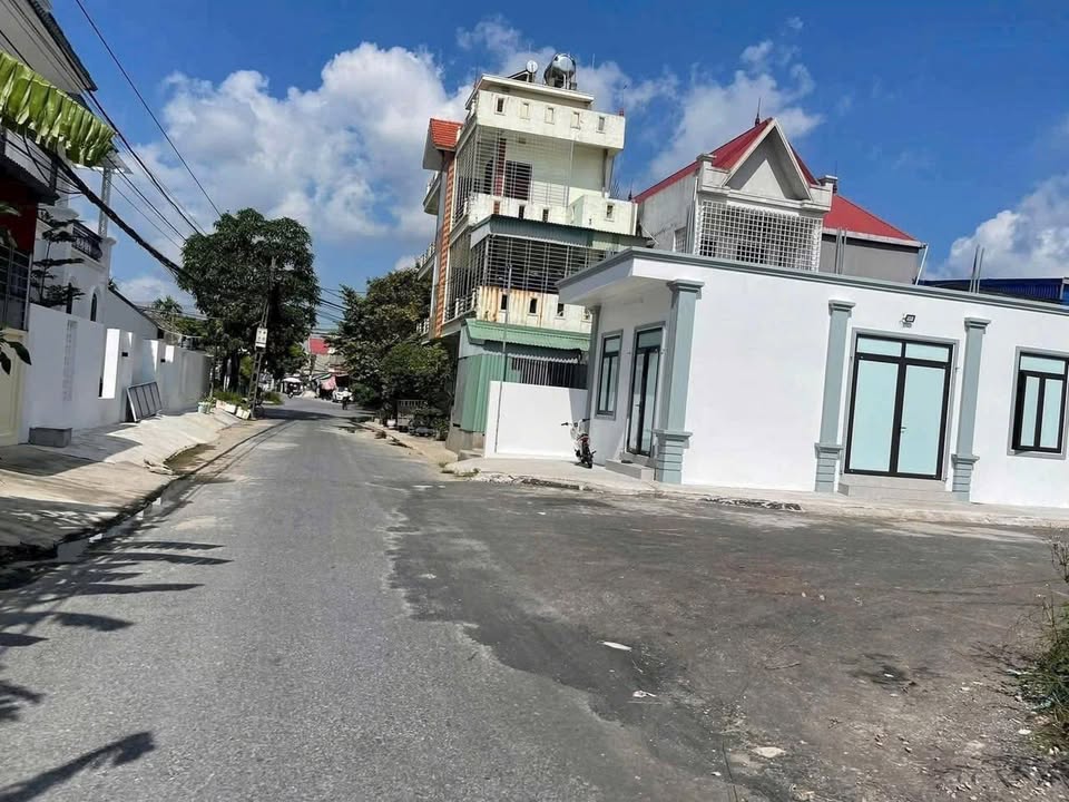 Đất nền Hữu Bằng, Kiến Thụy 120m² - Sổ đỏ chính chủ, vị trí đẹp