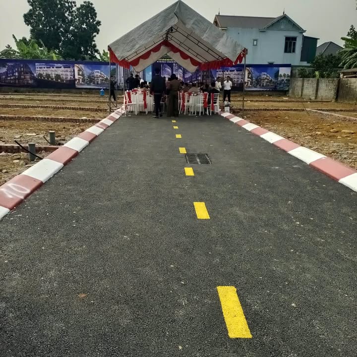 Đất Hoàng Văn Thụ, Chương Mỹ 85m² giá 1.4 tỷ - Mặt tiền rộng, ô tô vào tận nơi!