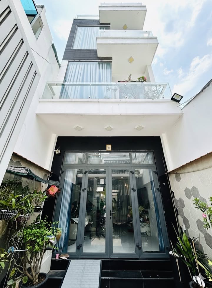 Nhà 3 tầng Khu Biệt Thự Kiều Đàm Quận 7 - Diện tích 84m² - Hiếm nhà bán!