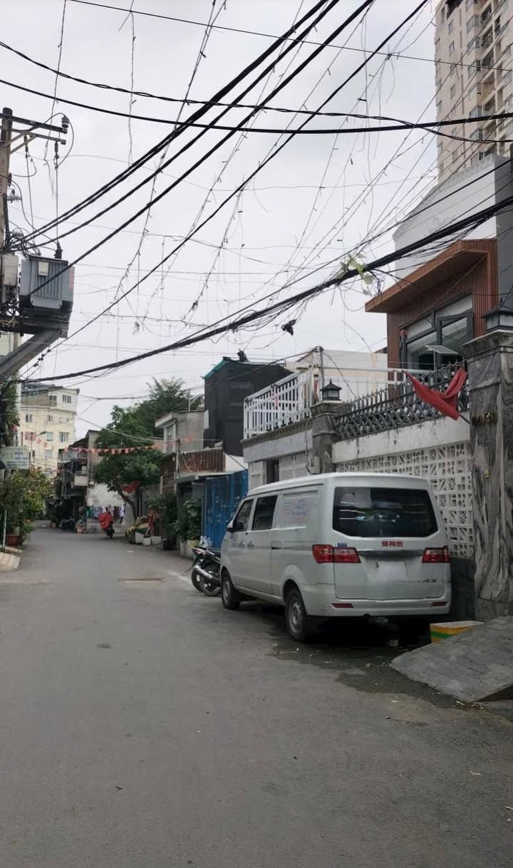 Nhà 2 tầng Lâm Văn Bền 80m² giá 8 tỷ - Phù hợp gia đình ở ngay!