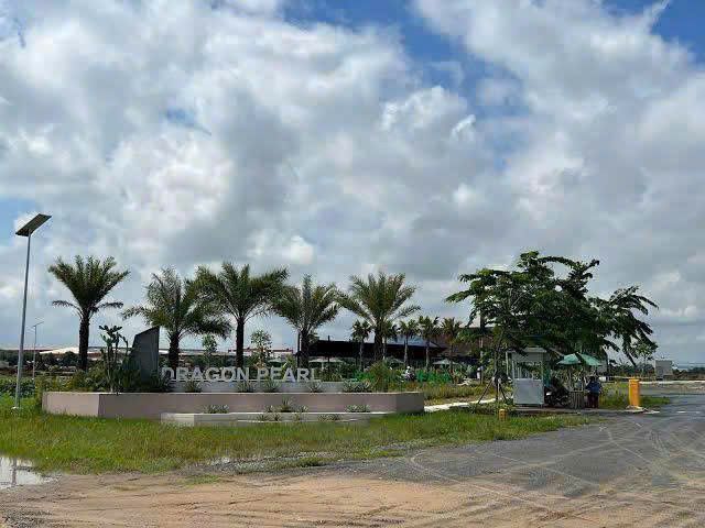 Đất nền Dragon Pearl Đức Hòa 100m² giá 2 tỷ - Sổ đỏ từng nền, thanh toán linh hoạt!