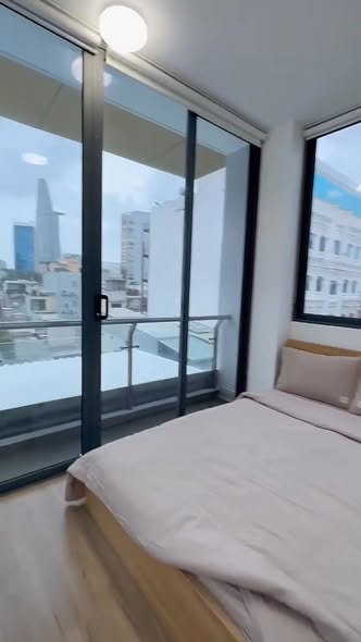 Căn hộ 1PN nguyên tầng đường Lê Thị Hồng Gấm - Gần chợ Bến Thành, giá thỏa thuận!