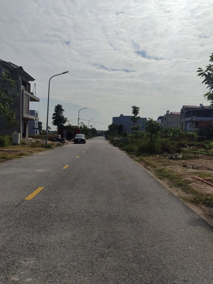 Lô đất biệt thự giãn dân Bảo Tháp, Gia Bình 200m² - Sổ hồng chính chủ, giá thỏa thuận!