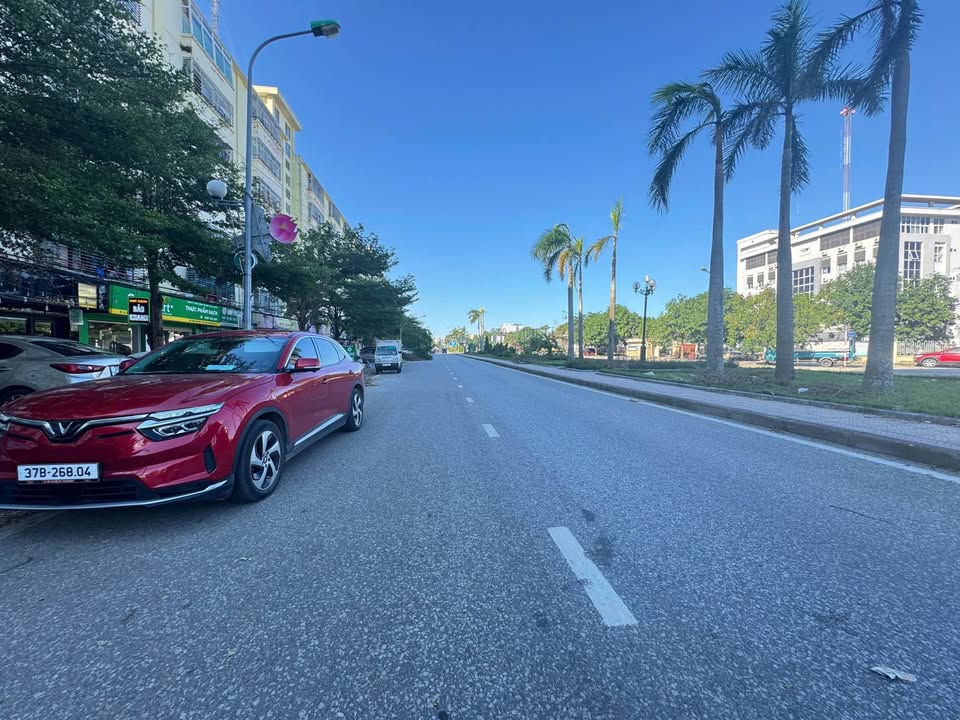 Shophouse lô góc Chung cư Tân Phúc 60.2m² giá 4.55 tỷ - Kinh doanh đỉnh cao!