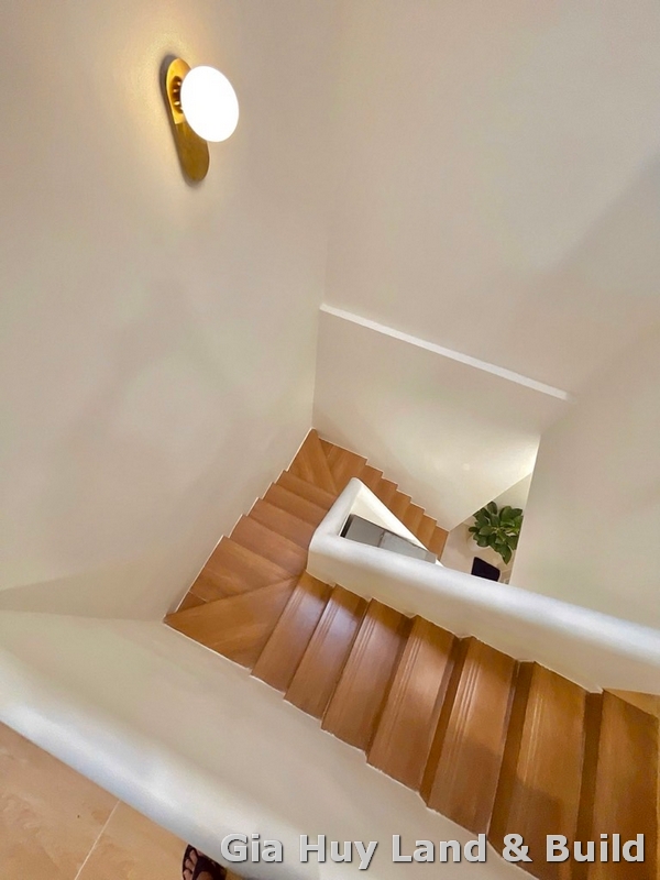 Nhà 2 tầng mới xây tại Thủ Đức 60m² giá thỏa thuận - Kinh doanh ngay!