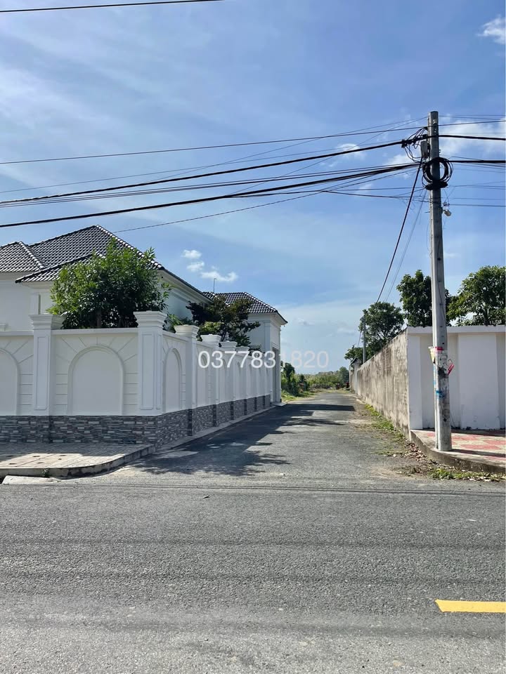 Đất thổ cư mặt tiền đường nhựa P9 Trà Vinh 220m² giá chỉ 1.75 tỷ - Đầu tư sinh lời!