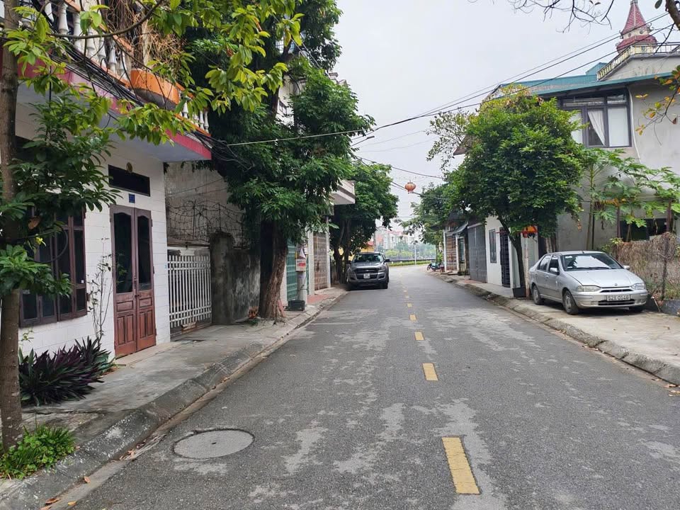 Đất 2 mặt tiền Lê Thanh Nghị, TP Hải Dương 60m² giá 3 tỷ - Sổ hồng chính chủ, view sông!