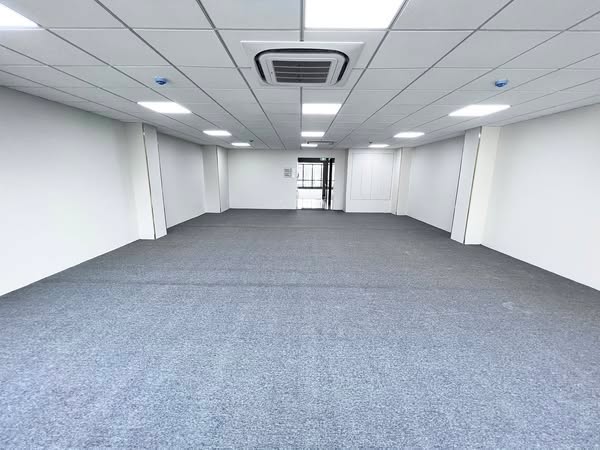 Văn phòng cho thuê Nguyễn Xiển, Thanh Xuân 50m² – 200m² - Vị trí đắc địa, giá tốt!