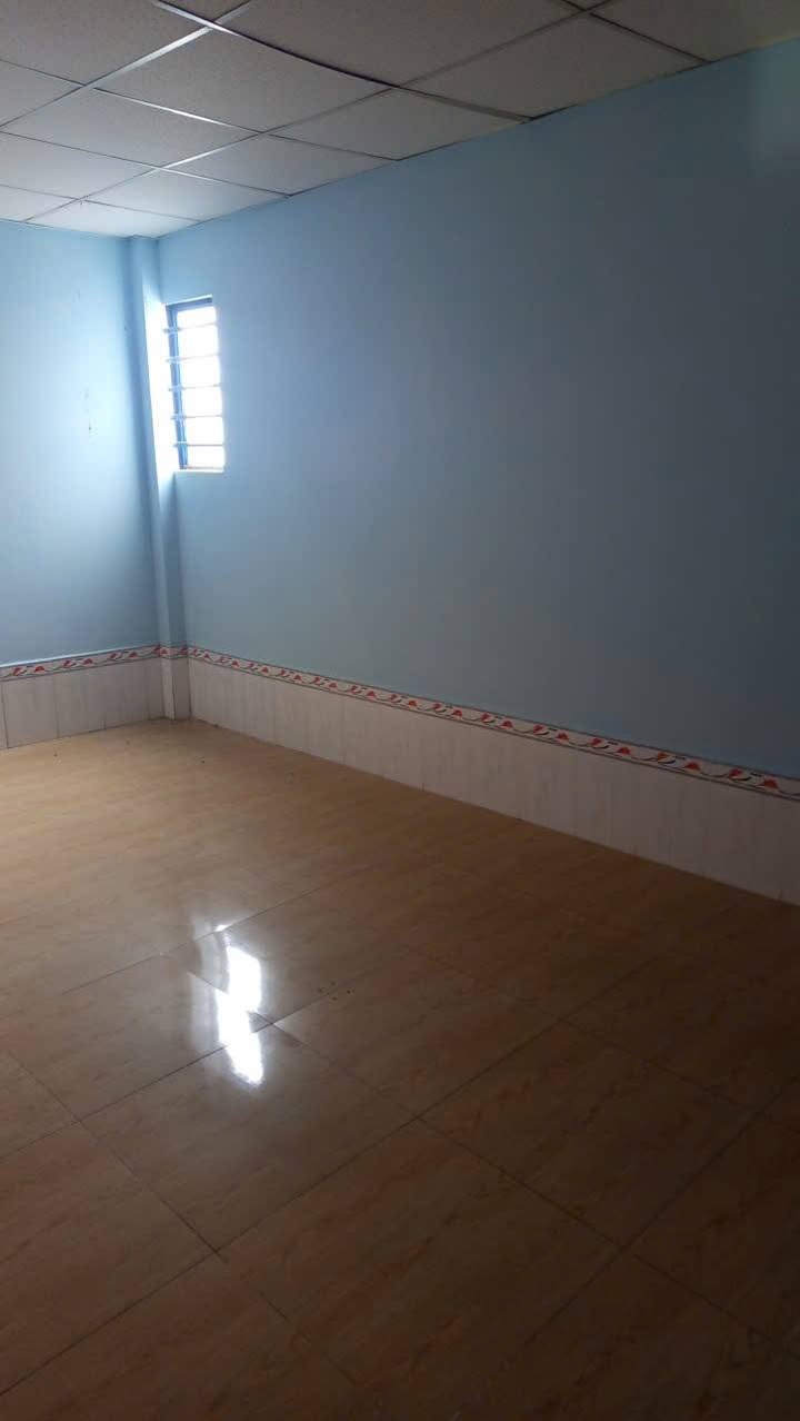 Nhà Tân Hiệp Tân Uyên 55m² giá 720 triệu - Kiến trúc kiên cố, gần nhà thờ!