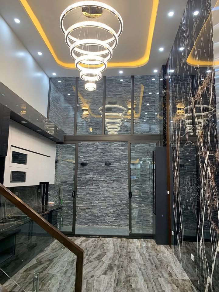 Nhà 3,5 tầng Đằng Lâm, Hải Phòng 83m² giá 9.5 tỷ - Sẵn sàng vào ở ngay!