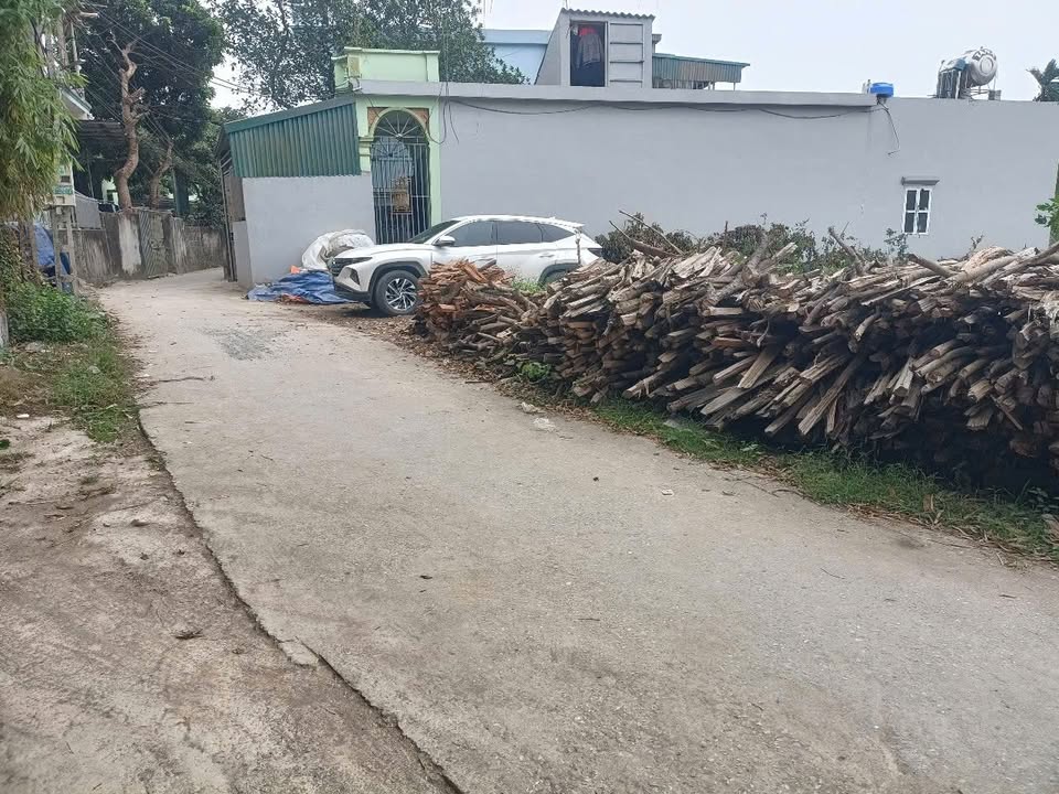 Đất Tân Thanh, Thanh Liêm 90m² giá 800 triệu - Đường ô tô vào tận đất!