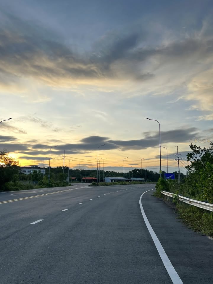 Lô đất ven biển Cửa Cạn 150m² giá 1.52 tỷ - Quy hoạch đô thị hoàn hảo!