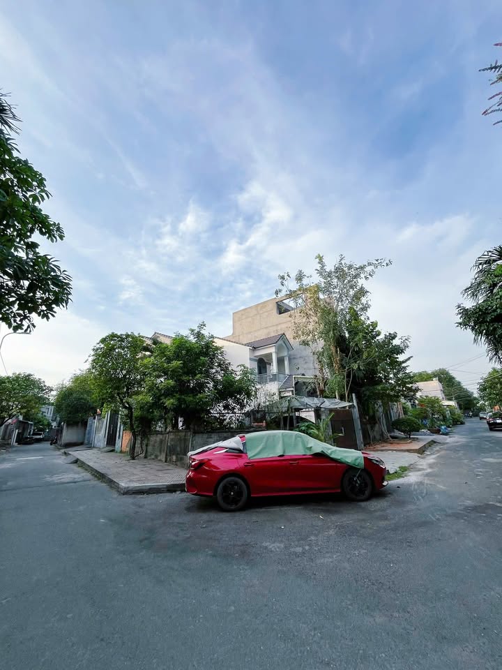 Đất góc 2 mặt tiền đường 11 Linh Xuân 56m² giá 4.65 tỷ - Cơ hội đầu tư tuyệt vời!