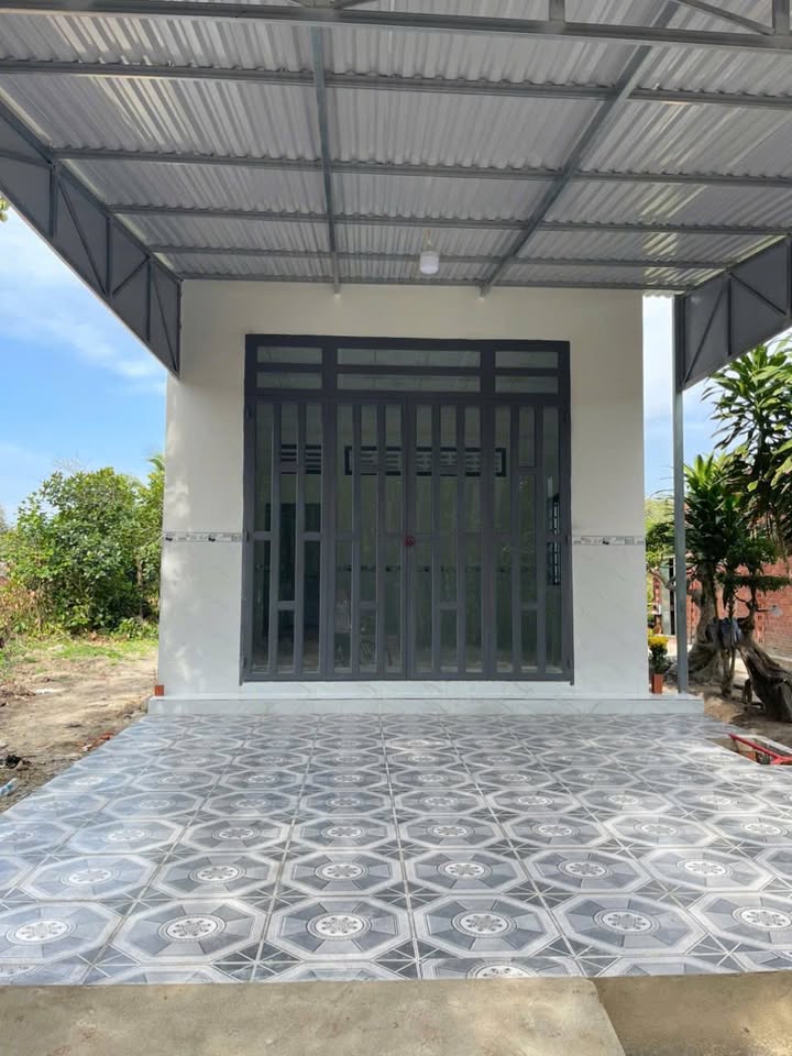 Nhà đất Tân Hiệp, Tân Châu, Tây Ninh 150m² giá 549 triệu - Sổ hồng chính chủ, công chứng liền!