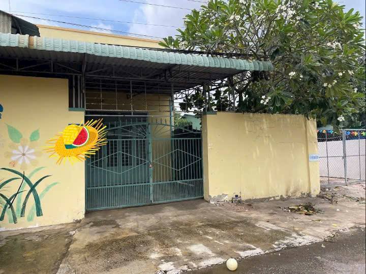 Nhà cho thuê Ninh Sơn 348m² giá 3 triệu/tháng - Không gian rộng rãi, tiện nghi!