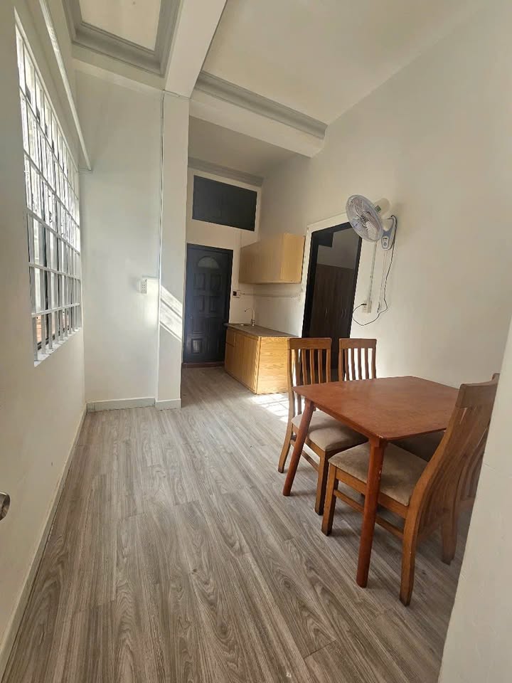 Căn hộ 1 phòng ngủ Nguyễn Thượng Hiền Quận 10 - Tiện nghi đầy đủ, giá thỏa thuận!
