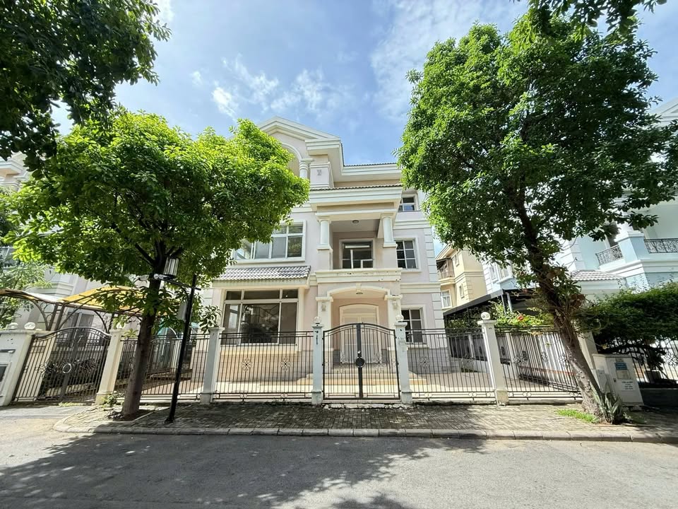 Biệt thự đơn lập Khu Nam Viên Phú Mỹ Hưng 275m² - Giá tốt, vị trí đẳng cấp!