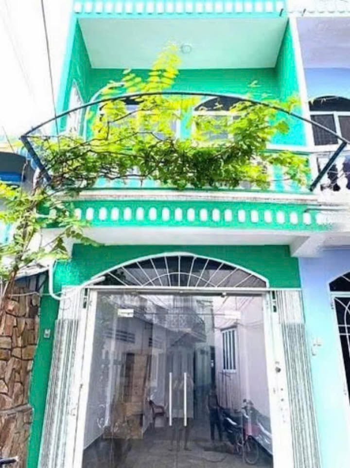 Nhà nguyên căn cho thuê hẻm Phan Đăng Lưu 48m² giá 14 triệu - Phù hợp gia đình nhỏ!