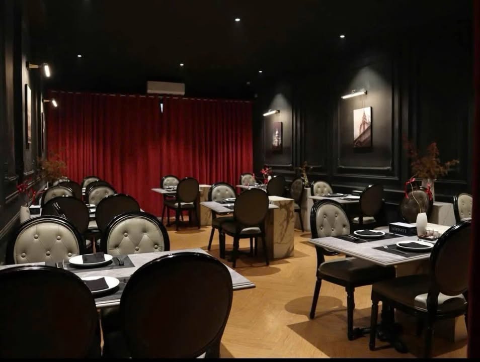 Nhà hàng mặt phố Bùi Thị Xuân, quận Hai Bà Trưng, 100m² giá nhượng 2 tỷ - Đầu tư sinh lời ngay!