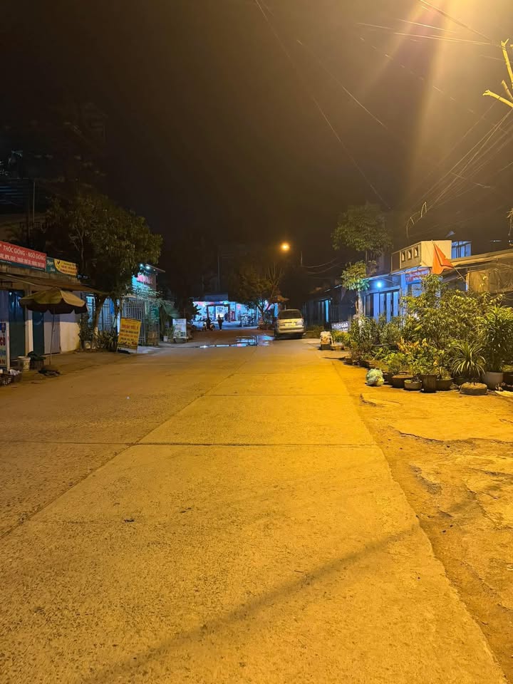 Đất thổ cư 80m² tại Tổ 1, Chiềng Cơi giá 1.15 tỷ - Cơ hội đầu tư tuyệt vời!