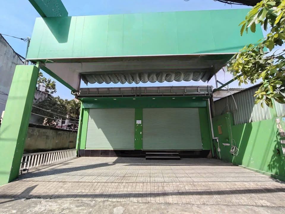 Cho thuê mặt bằng góc 2 mặt tiền tại Linh Xuân, Thủ Đức 195m² - Kinh doanh sầm uất!