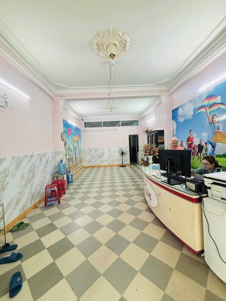 Nhà cho thuê 4 tầng Đào Tấn 78m² giá 18 triệu - Tiện nghi đầy đủ, sẵn sàng vào ở!