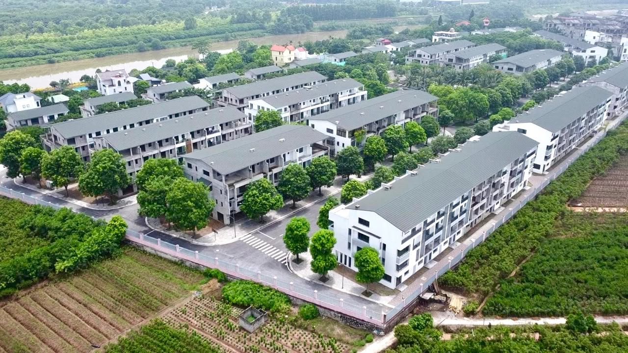 Nhà phố Spring Valley Ecopark 80m² giá 1x tỷ - Thiết kế hiện đại, phong thủy tốt!