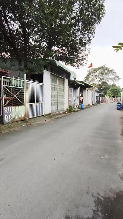 Đất mặt tiền Tân Đông Hiệp Dĩ An 184m² giá 4.5 tỷ - Đầu tư sinh lời ngay!