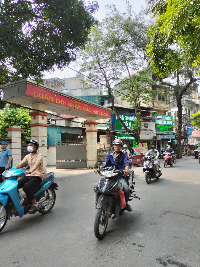 FrontHouse Trần Cung, Bắc Từ Liêm 16m² giá 2.6 tỷ - Kinh doanh sầm uất!