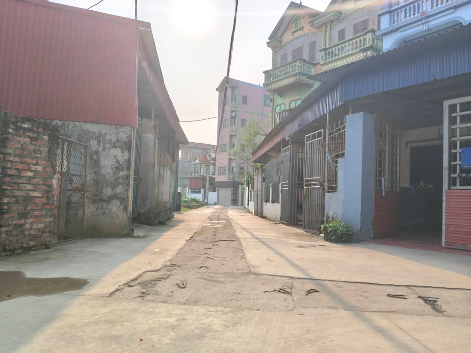 Nhà 3 tầng hoàn thiện tại Quang Minh, Mê Linh 90m² - Vào ở ngay!