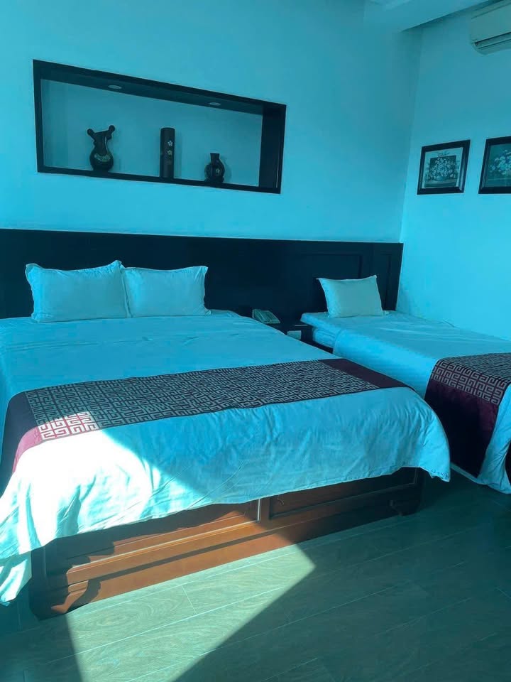 Khách sạn 8 tầng mặt tiền Nguyễn Tất Thành, Đà Nẵng, 125m² - Đầu tư sinh lời ngay!