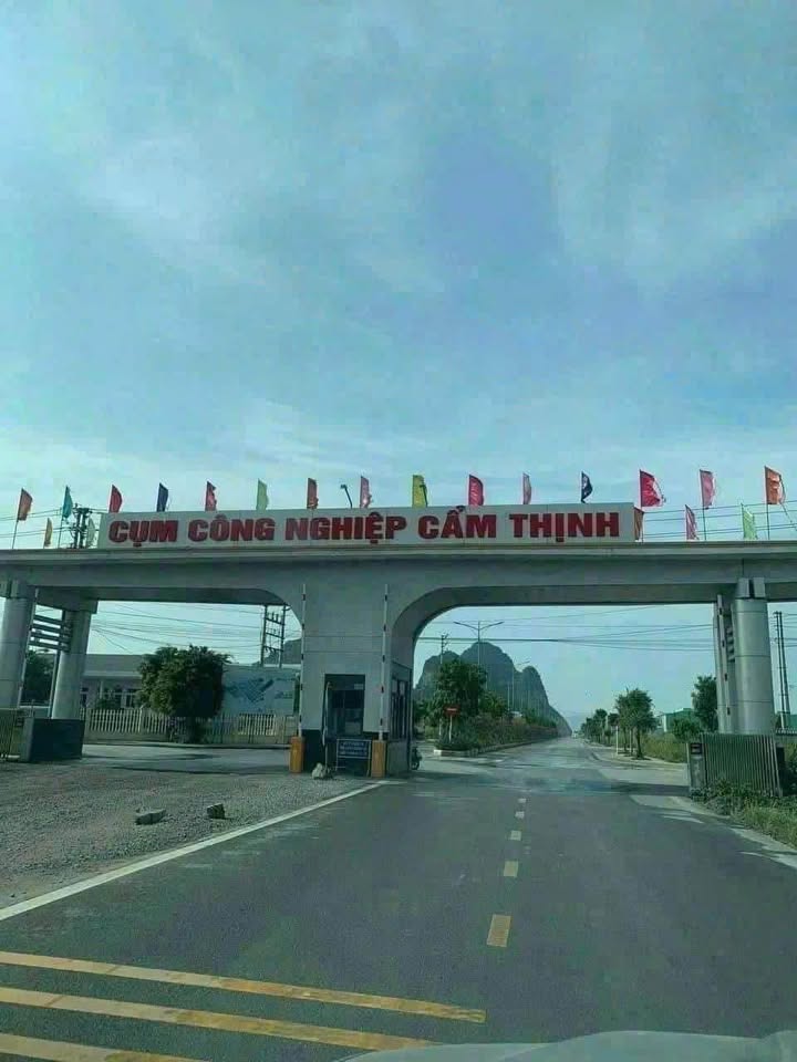 Nhà xưởng 700m² tại Cụm CN Cẩm Thịnh, Cẩm Phả chỉ 3 tỷ - Cơ hội đầu tư tuyệt vời!