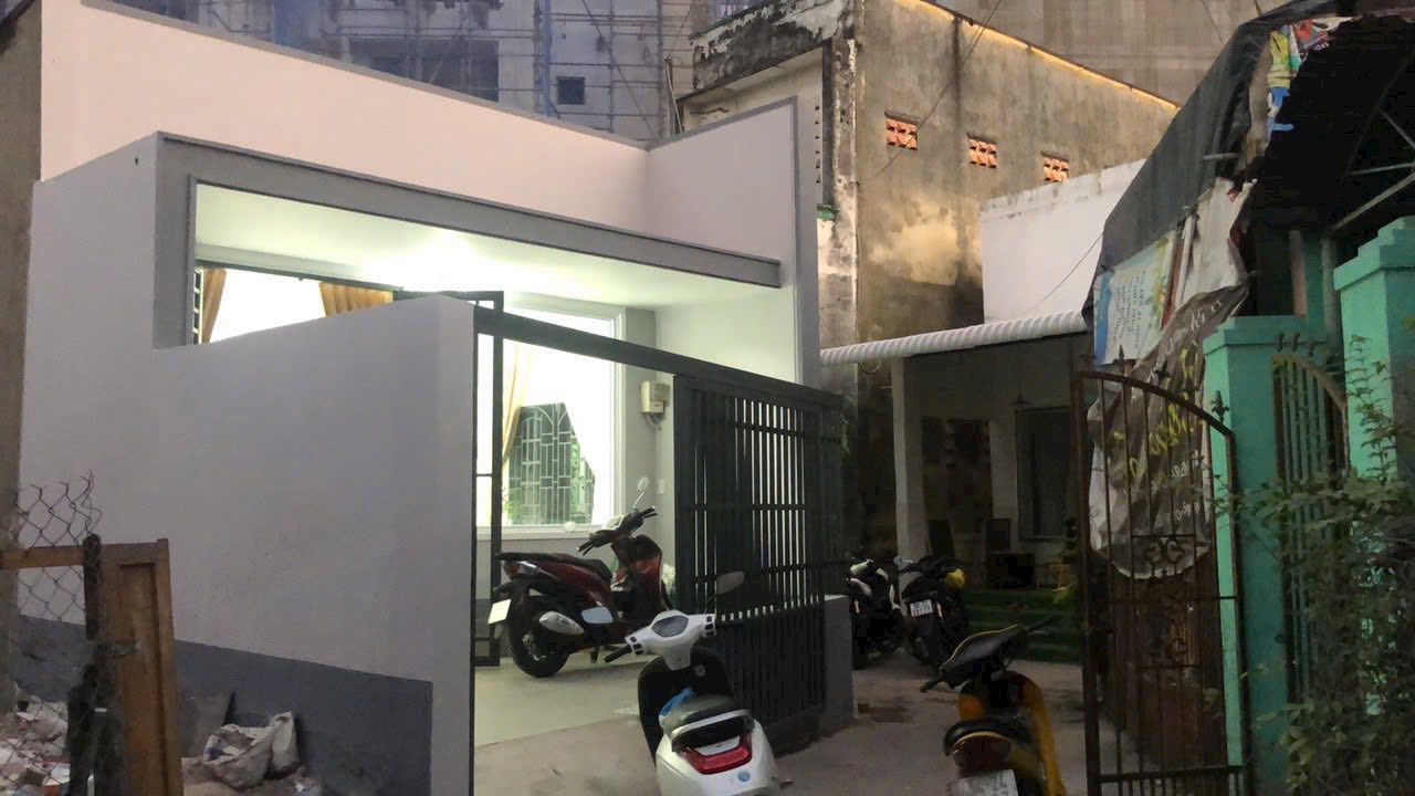 Nhà hẻm 1/ đường Nguyễn Thị Định, phường Bình Trưng, 47m² giá 3.4 tỷ - Gần chợ và giao thông thuận lợi!