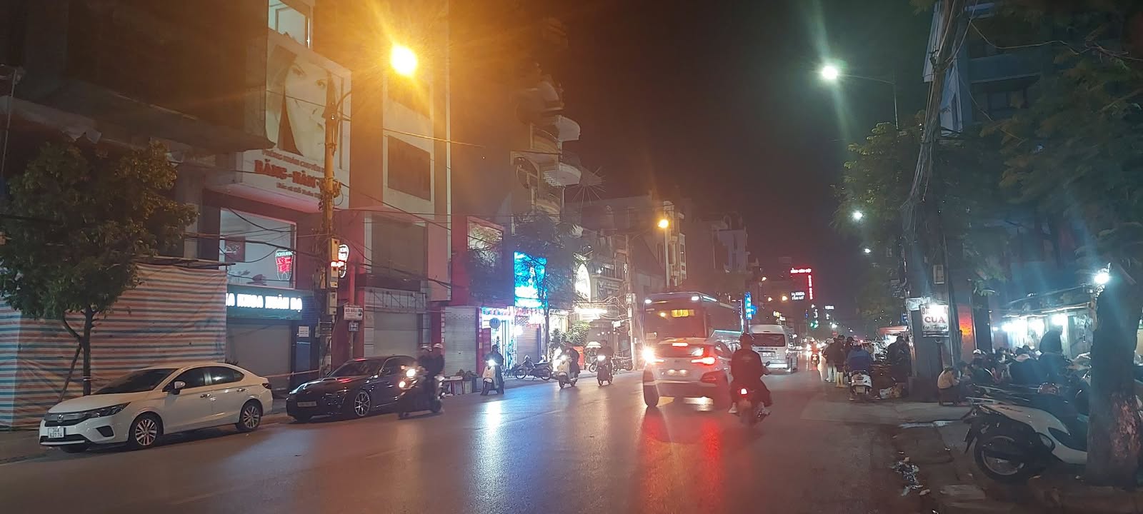 Nhà phố Lâm Tường 61m² giá 4.79 tỷ - Kinh doanh thuận lợi, ô tô tránh nhau!