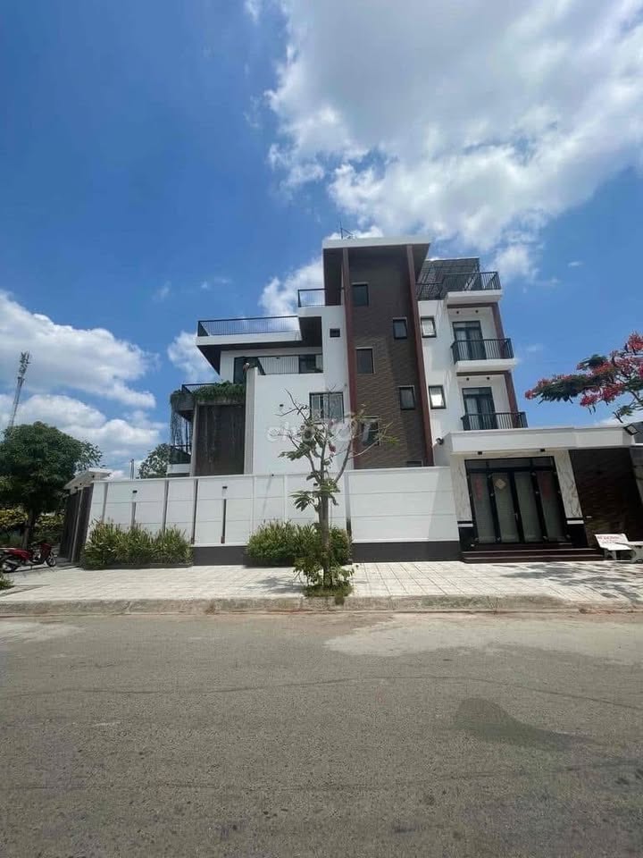 Biệt thự đơn lập 268m², 19 tỷ - Góc 2 mặt tiền khu Miền Nam, Cần Thơ