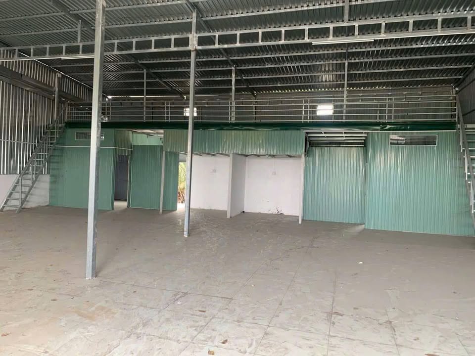 Kho xưởng cho thuê 320m² mặt tiền Quốc Lộ 91B - Giá chỉ 12 triệu/tháng