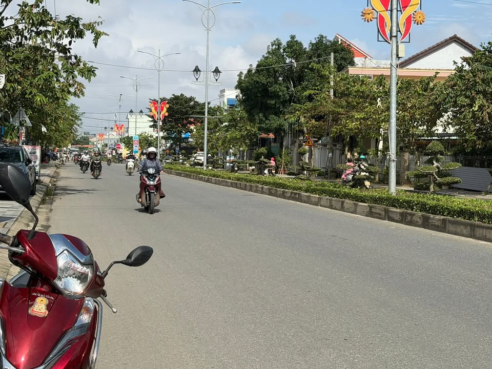 Nhà mặt tiền Quốc lộ 1A, Điện Minh 125m² giá 2 tỷ - Đầu tư sinh lời ngay!