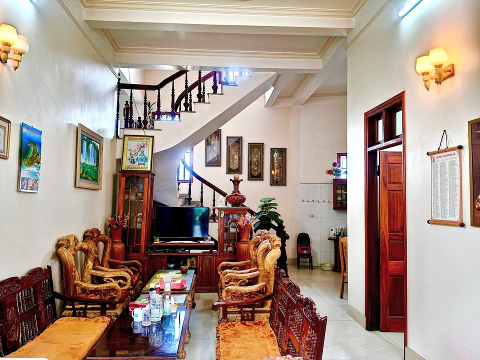 Nhà đẹp 2 tầng Ngọc Xuân 172m² giá 2 tỷ - Sẵn sàng vào ở!