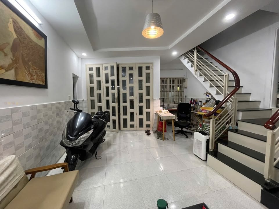 Nhà phố Phú Nhuận 52m² giá 8.3 tỷ - Hàng độc giữa lòng thành phố!