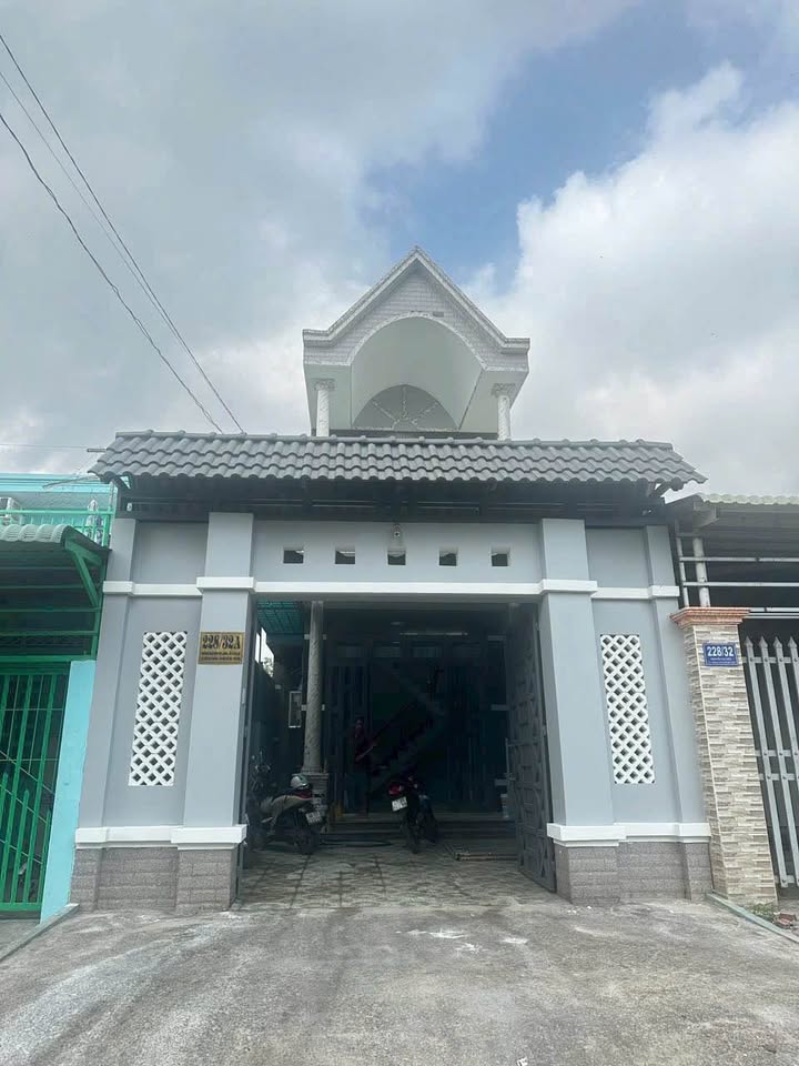 Nhà bán xã Tân Phú Trung, Củ Chi 130m² giá 4 tỷ - Sổ hồng chính chủ, bớt lộc!