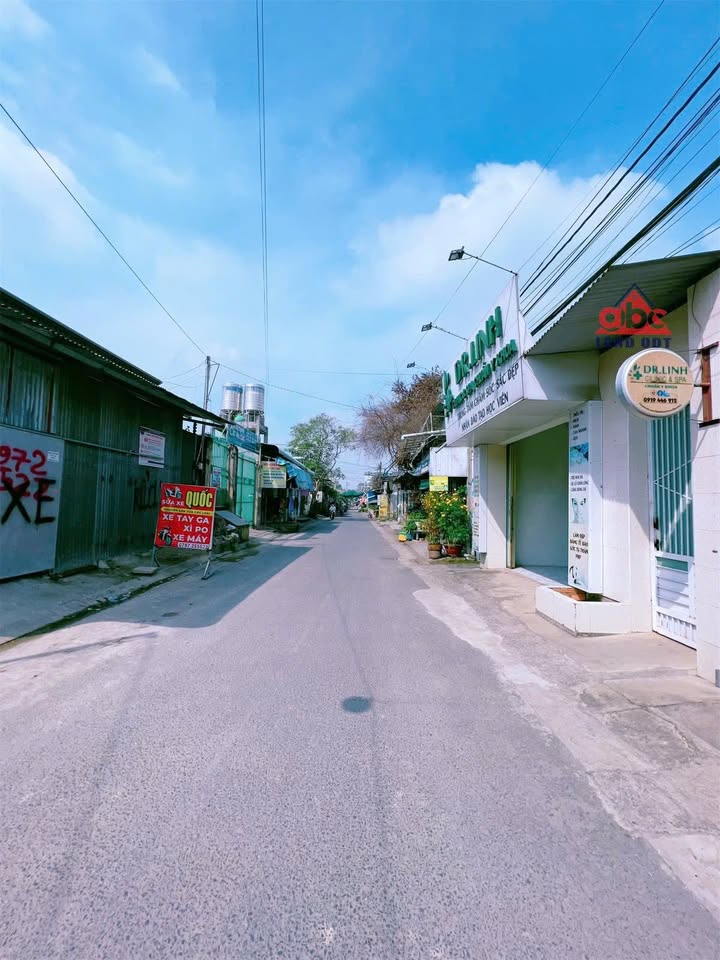 Bán nhà mặt tiền đường Đồng Khởi, Biên Hoà 111m² giá 4.35 tỷ - Hạ giá đón xuân 2026!