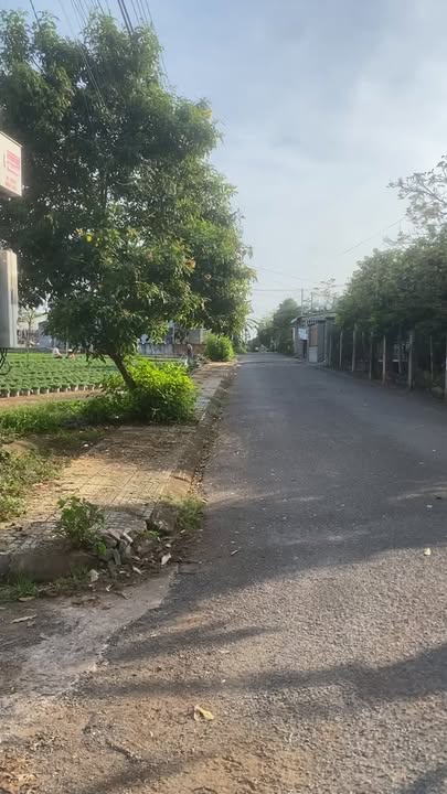 Đất nền Tây Hòa Trảng Bom 221m² giá 1.79 tỷ - Góc 2 mặt tiền nhựa, bán lỗ nặng!