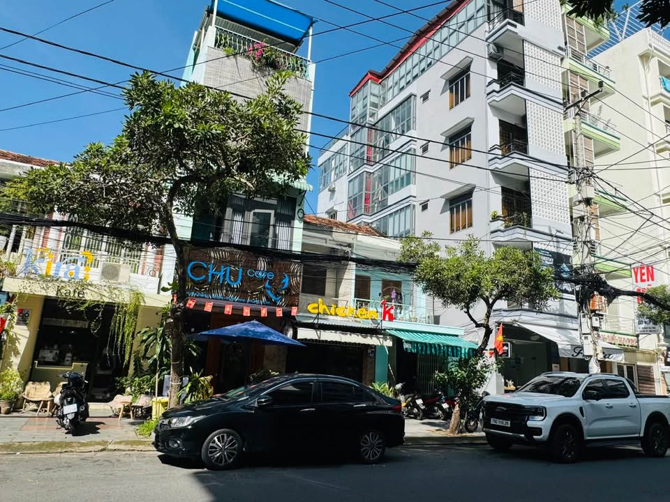 Bán gấp FrontHouse mặt tiền đường Hoàng Hoa Thám 55m² giá 14.5 tỷ - Cách biển chỉ 450m!