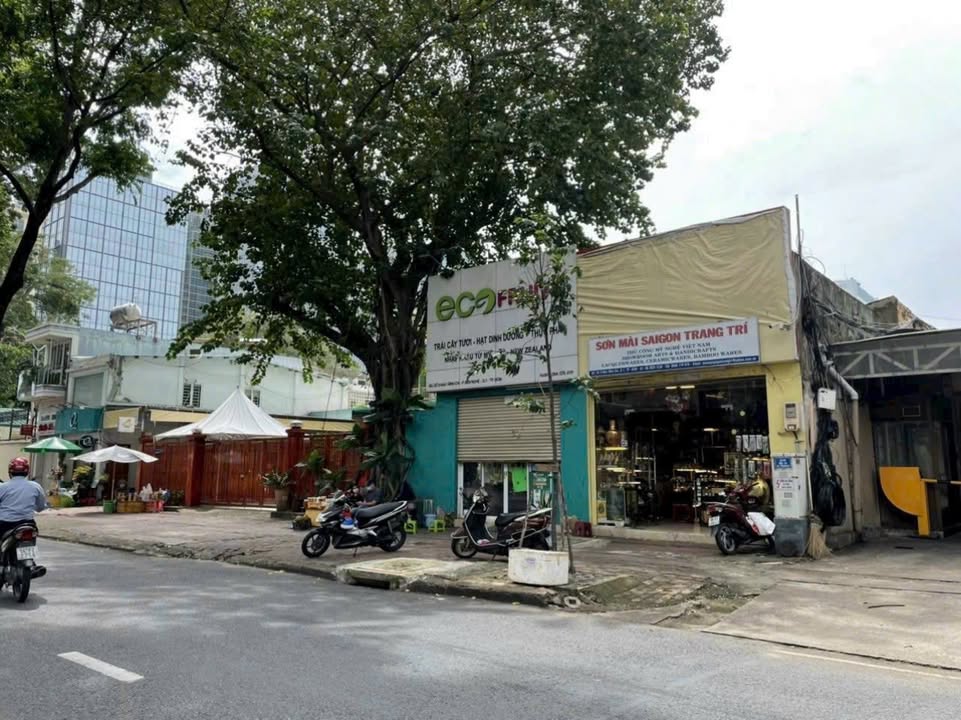 Đất nền Bến Nghé Quận 1, 1317m² giá thỏa thuận - Pháp lý rõ ràng, vị trí đắc địa!