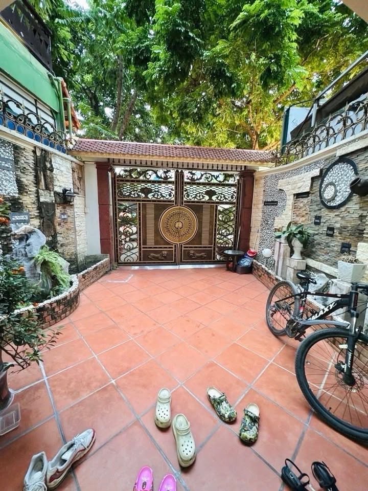 Nhà mặt phố Nguyễn Bá Khoản, Cầu Giấy 85m² giá 46 tỷ - Kinh doanh đỉnh cao!