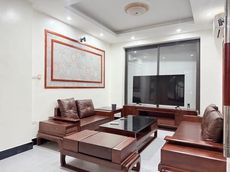 Nhà riêng Ba Đình 41m² giá 14.7 tỷ - Sổ đỏ chính chủ, thiết kế hiện đại!