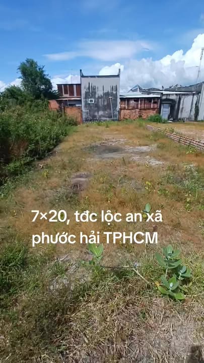 Đất nền Phước Hải Đất Đỏ 140m² giá 200 triệu - Gần biển và hồ sinh thái!