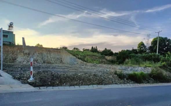 Đất mặt tiền Quốc Lộ 28B, xã Tà Hine, 200m² chỉ 3.8 tỷ - Sổ hồng riêng!