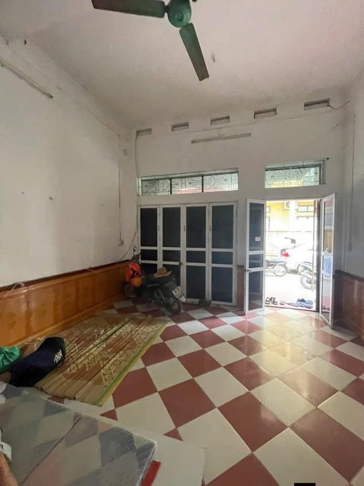 Nhà 2 tầng Hữu Nghị, Hòa Bình 160m² giá 2.1 tỷ - Sẵn sàng giao dịch ngay!