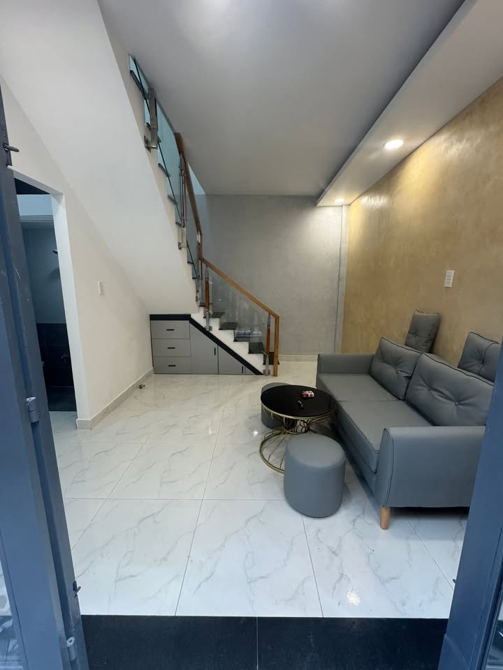 Nhà riêng Hiệp Thành, Quận 12 20m² giá 950 triệu - Tặng nội thất cao cấp!